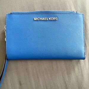 Michael Kors Jet Set Travel Double Zip Wristlet Leather Wallet